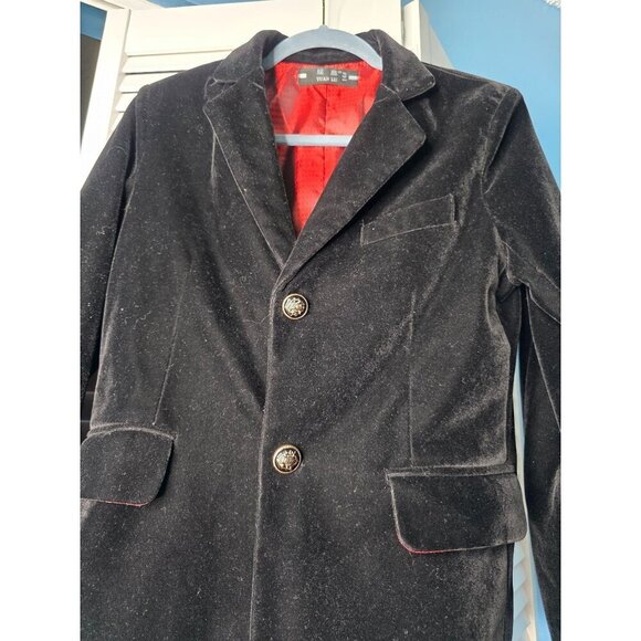 Black Velvet Blazer Jacket With Red Lining & Gold Button Details By Yuan Lu - Picture 8 of 16